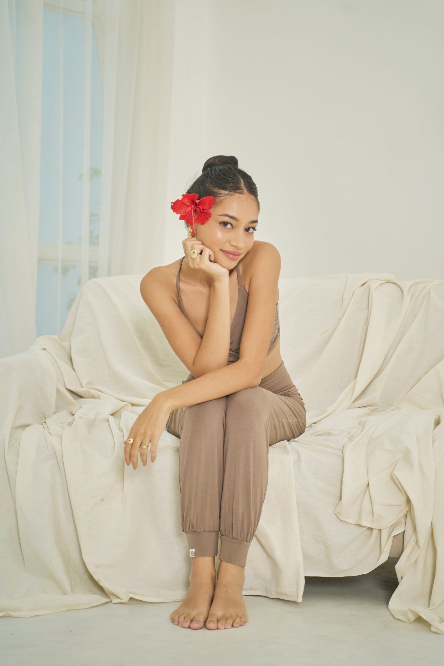 Asana Slim Jogger Pants - Sable