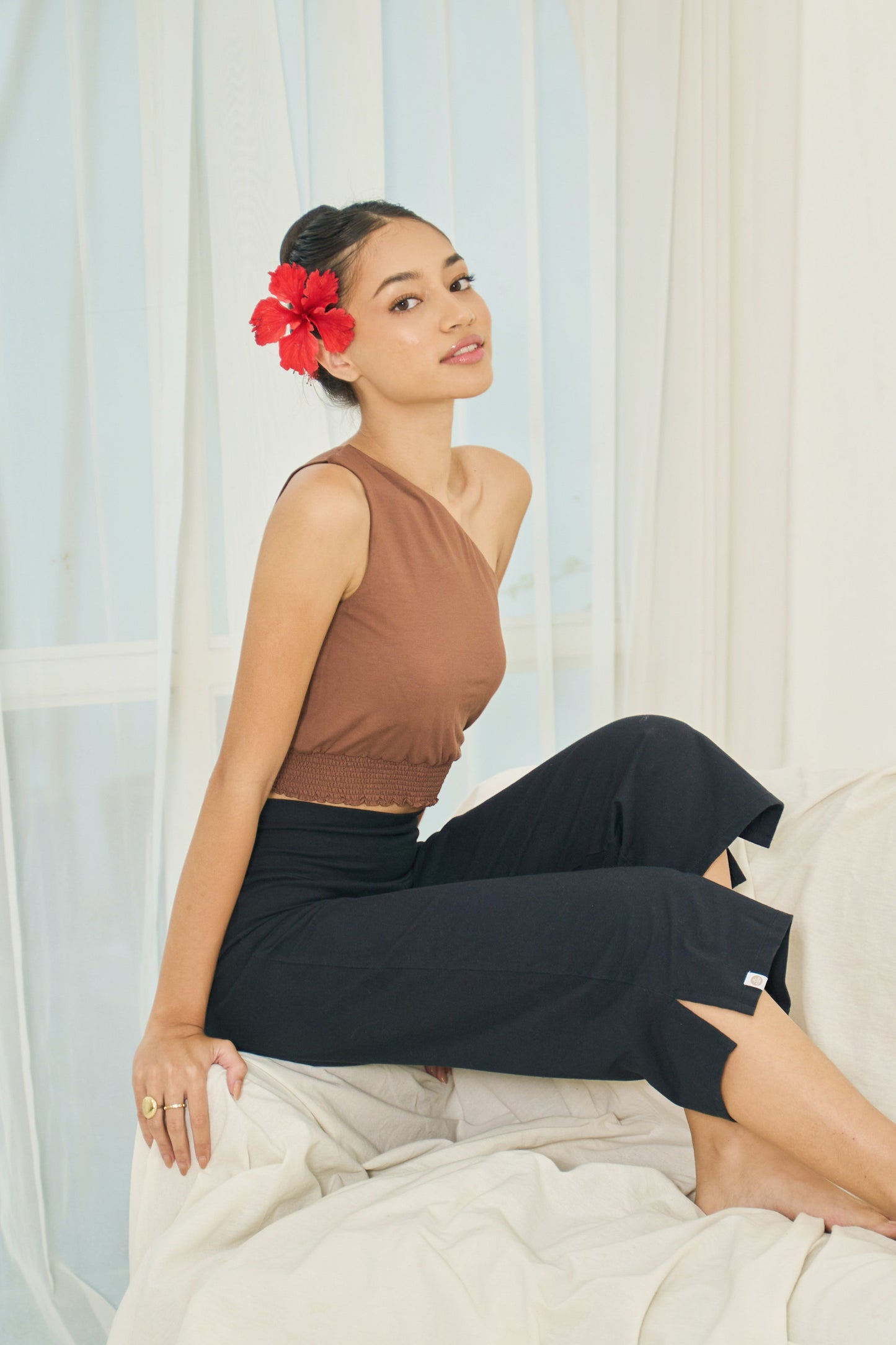 Dhyana Off-shoulder Top - Cocoa