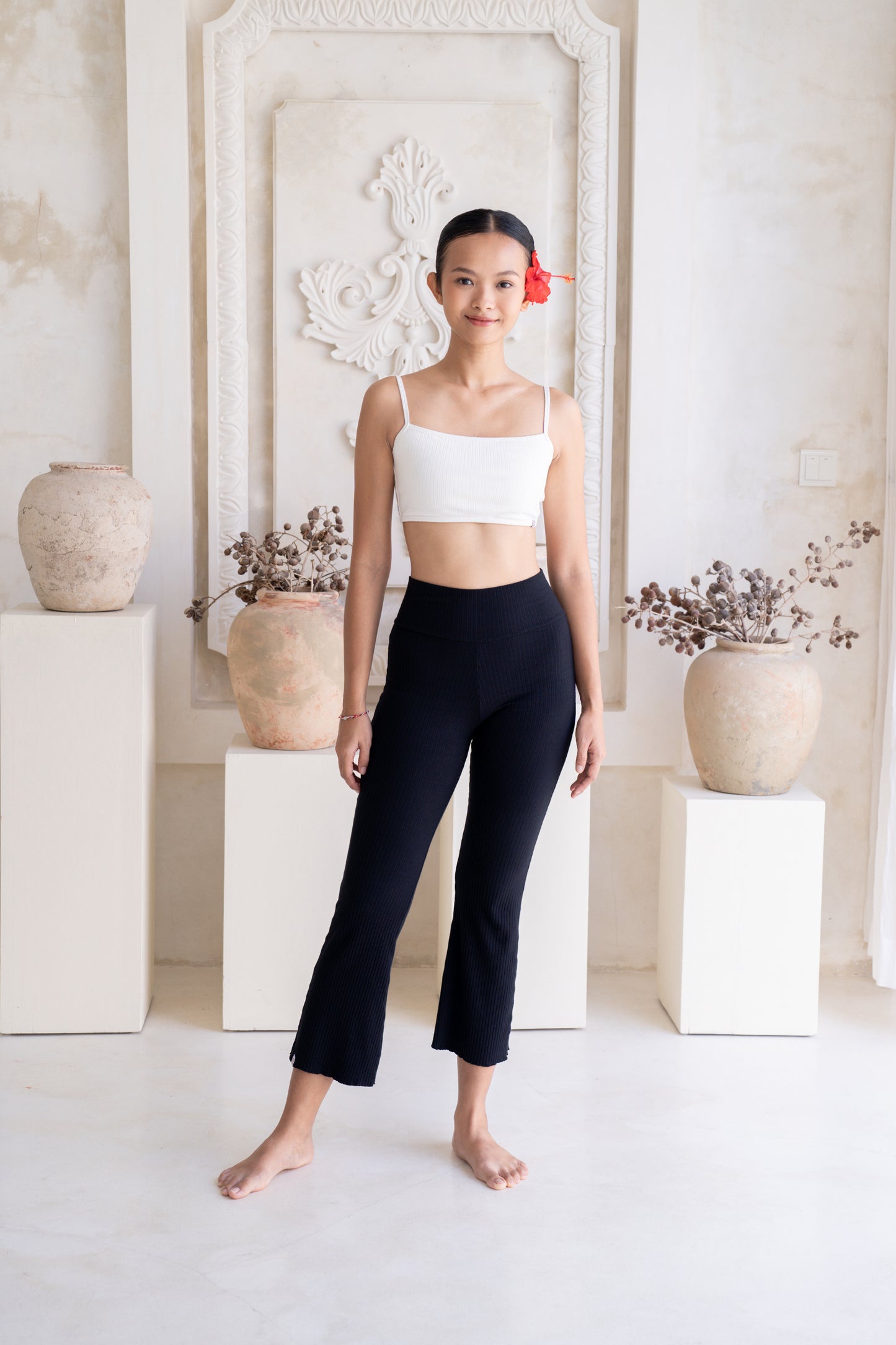 Sadhana Ribbed Flare Pants - Noir