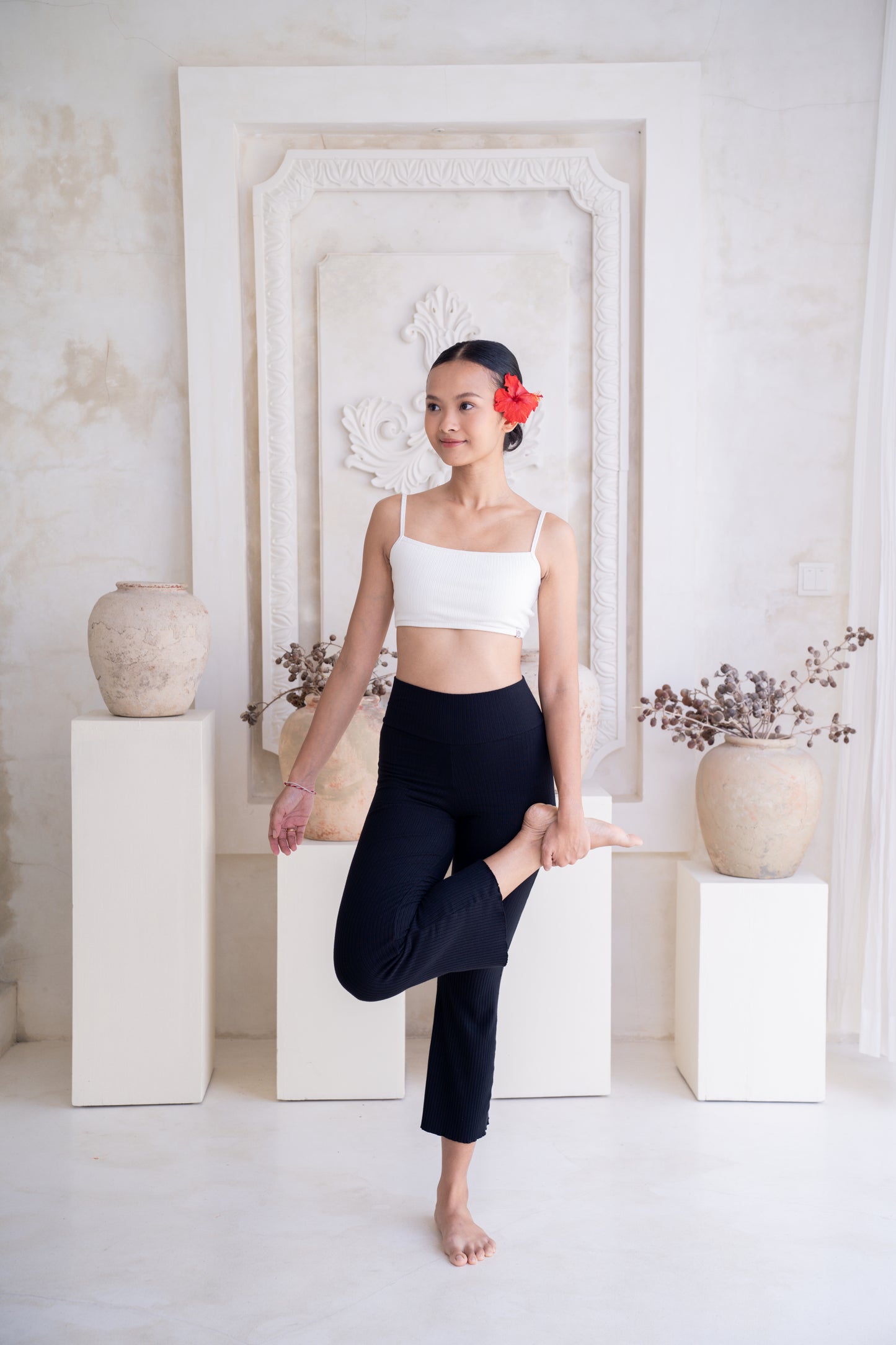 Sadhana Ribbed Flare Pants - Noir