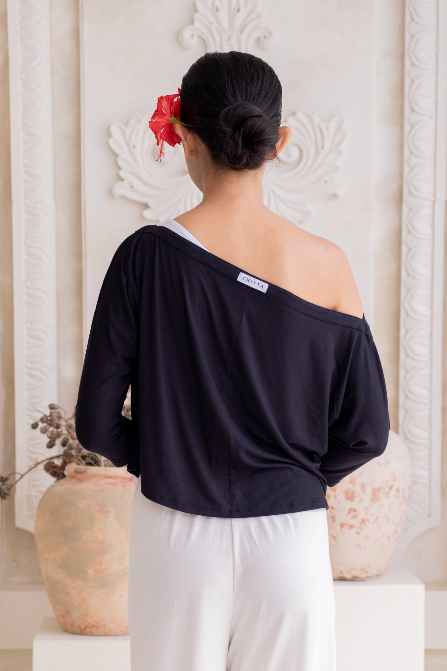 Nadi Off-Shoulder Drape - Black