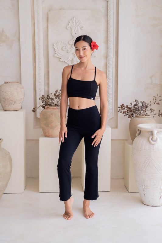 Sadhana Ribbed Flare Pants - Noir