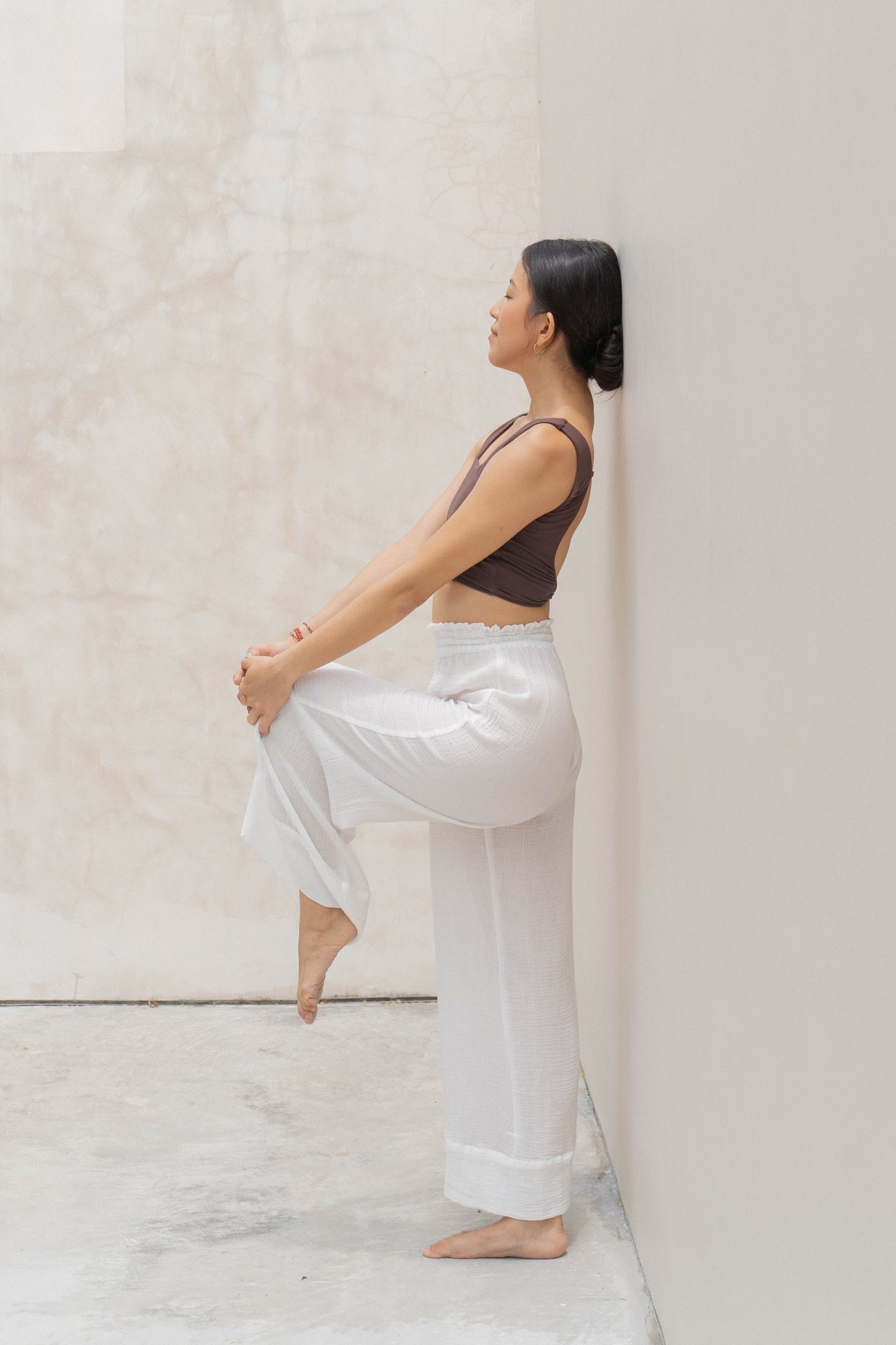 Sukhā 100% Premium Organic Cotton Pants - White