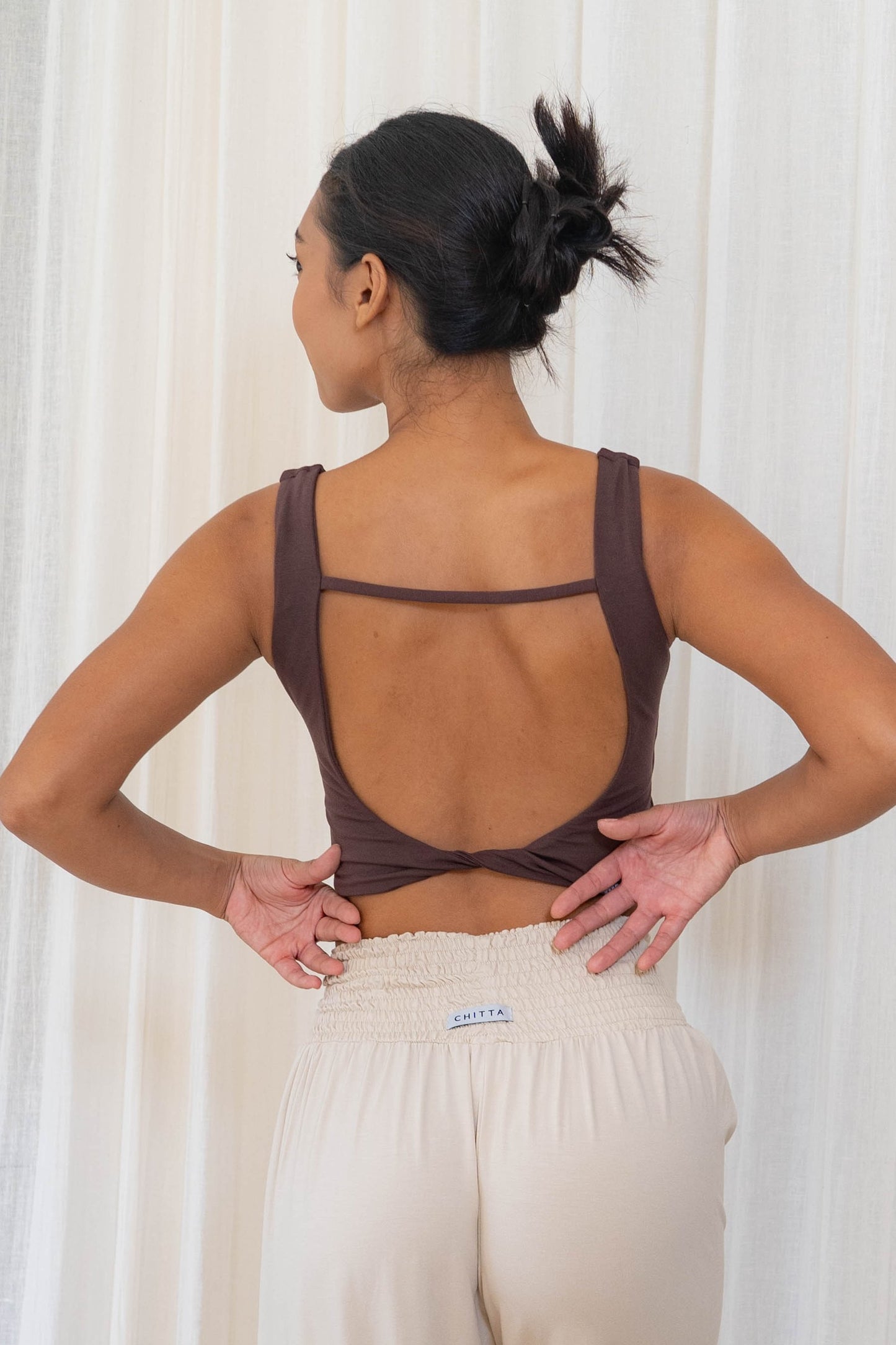 Devi Twist Back Top - Chocolate