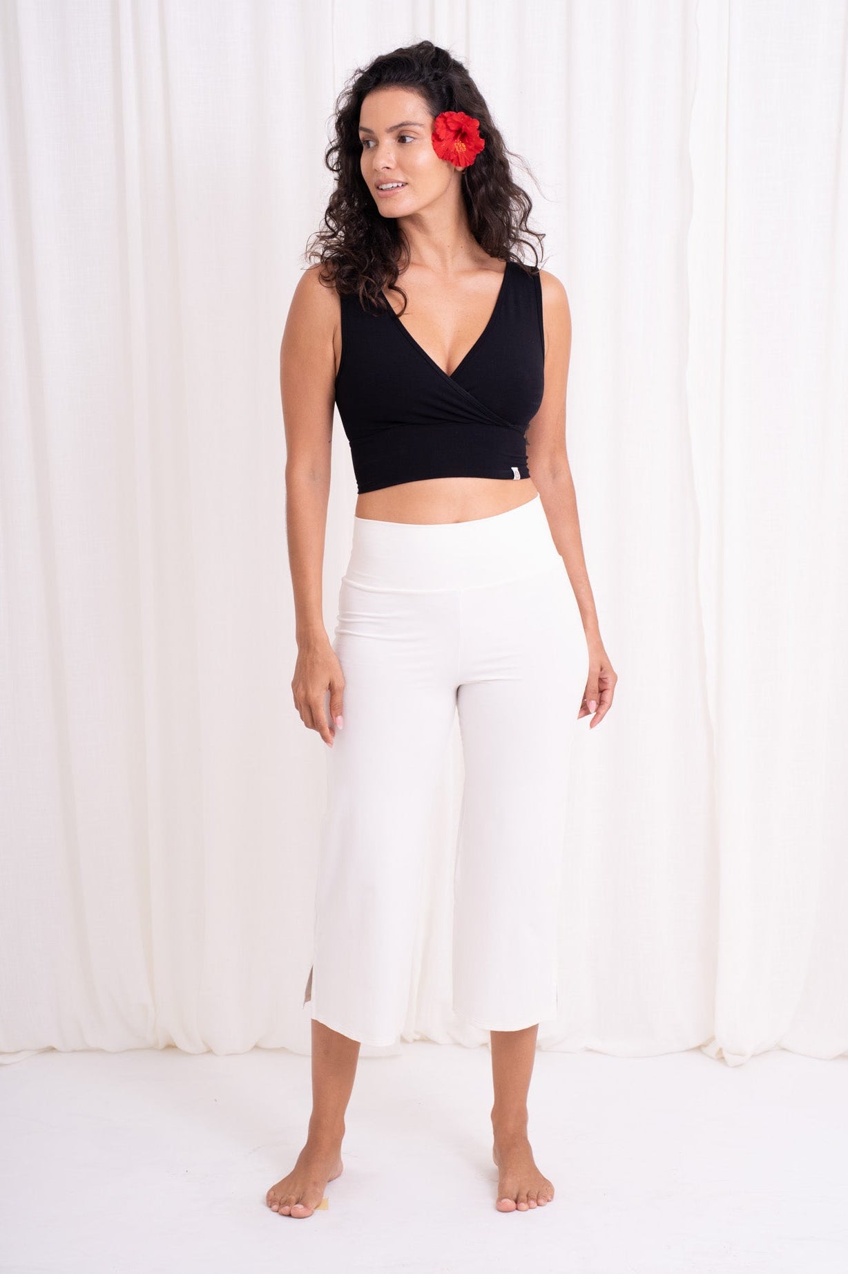 Bhumi Bamboo Capri Pants - White