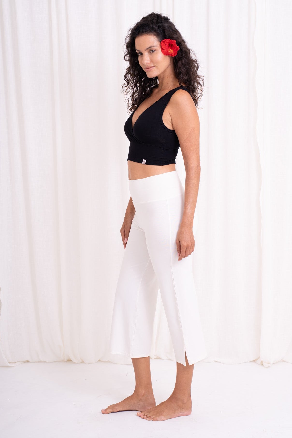 Bhumi Bamboo Capri Pants - White