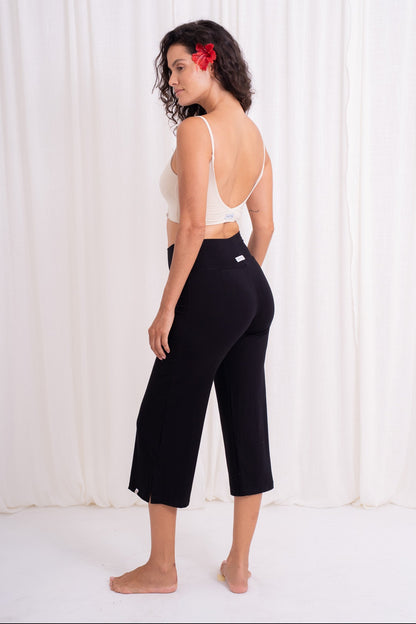 Bhumi Bamboo Capri Pants - Black