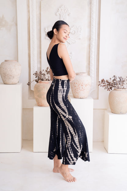 Chandra Flare Pants - Tie-dye Black