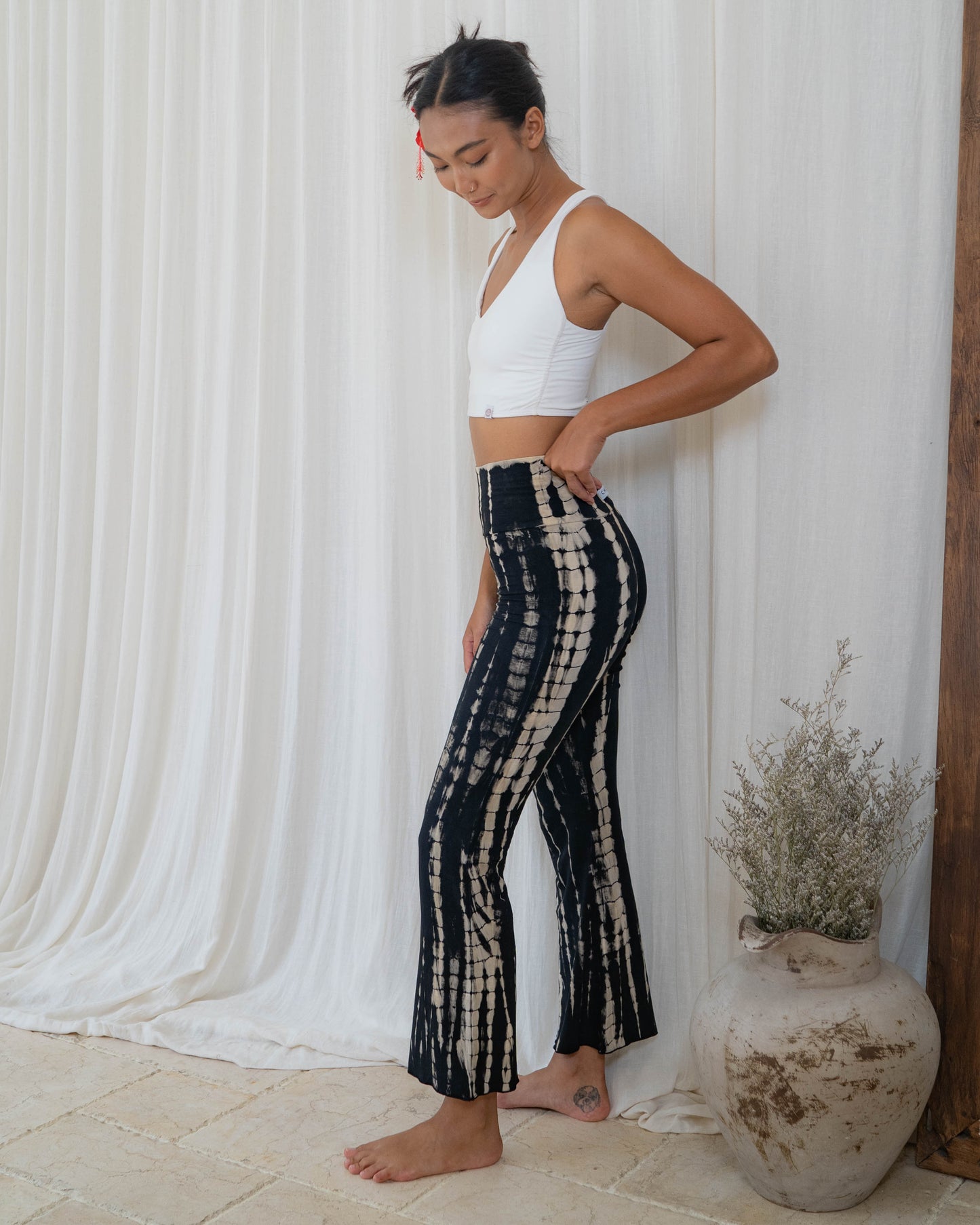 Sadhana Flare Pants - Tie-dye Black